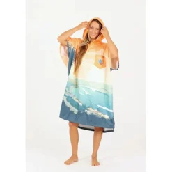 After Essentials Poncho Destination - Poncho