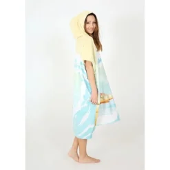 After Essentials Poncho Destination - Poncho