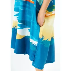 After Essentials Poncho Destination - Poncho
