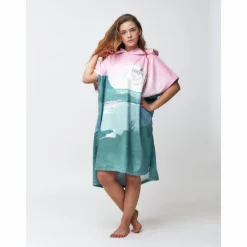After Essentials Poncho Destination - Poncho